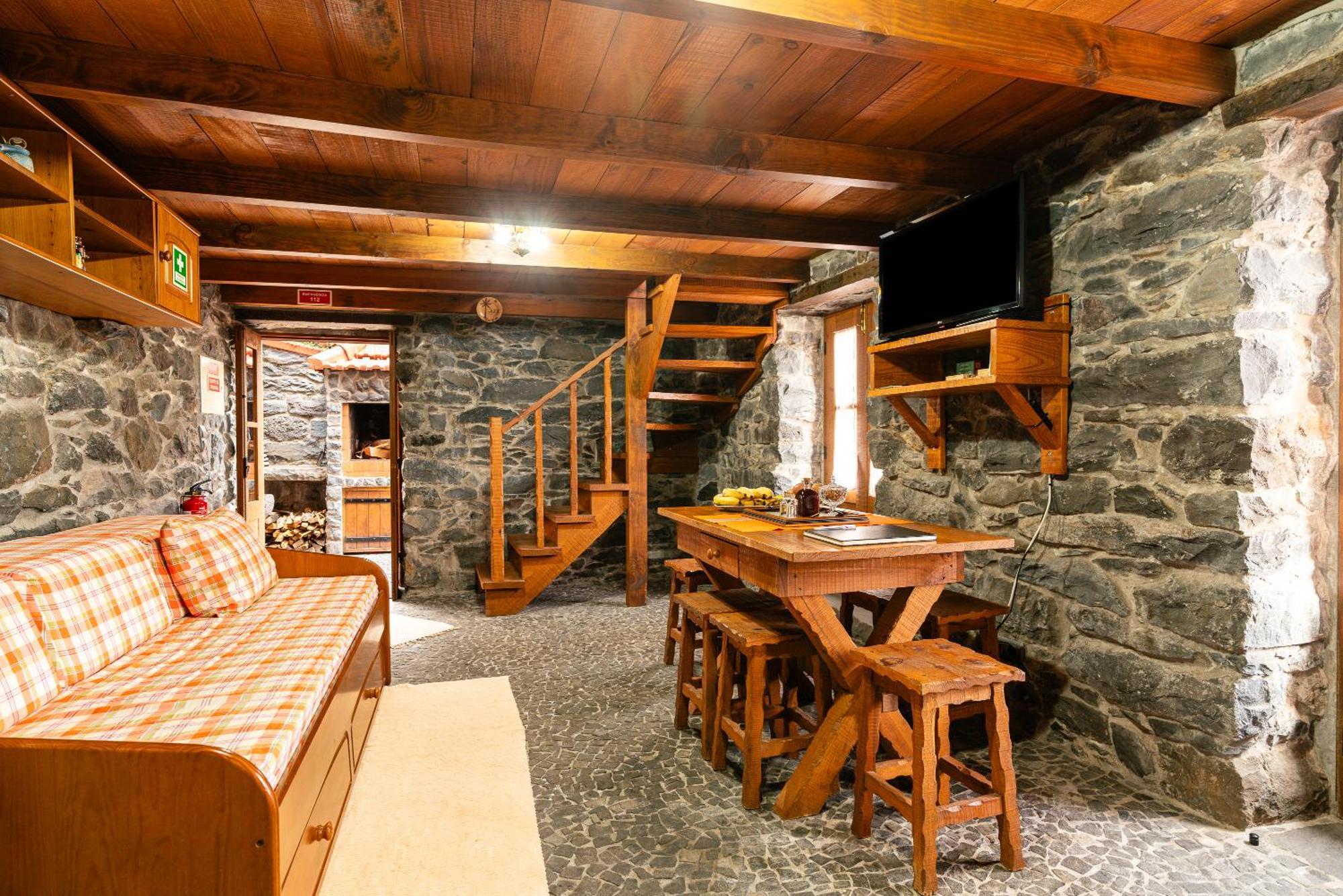 King'S House - Centennial House Ribeira do Raposo Exterior foto
