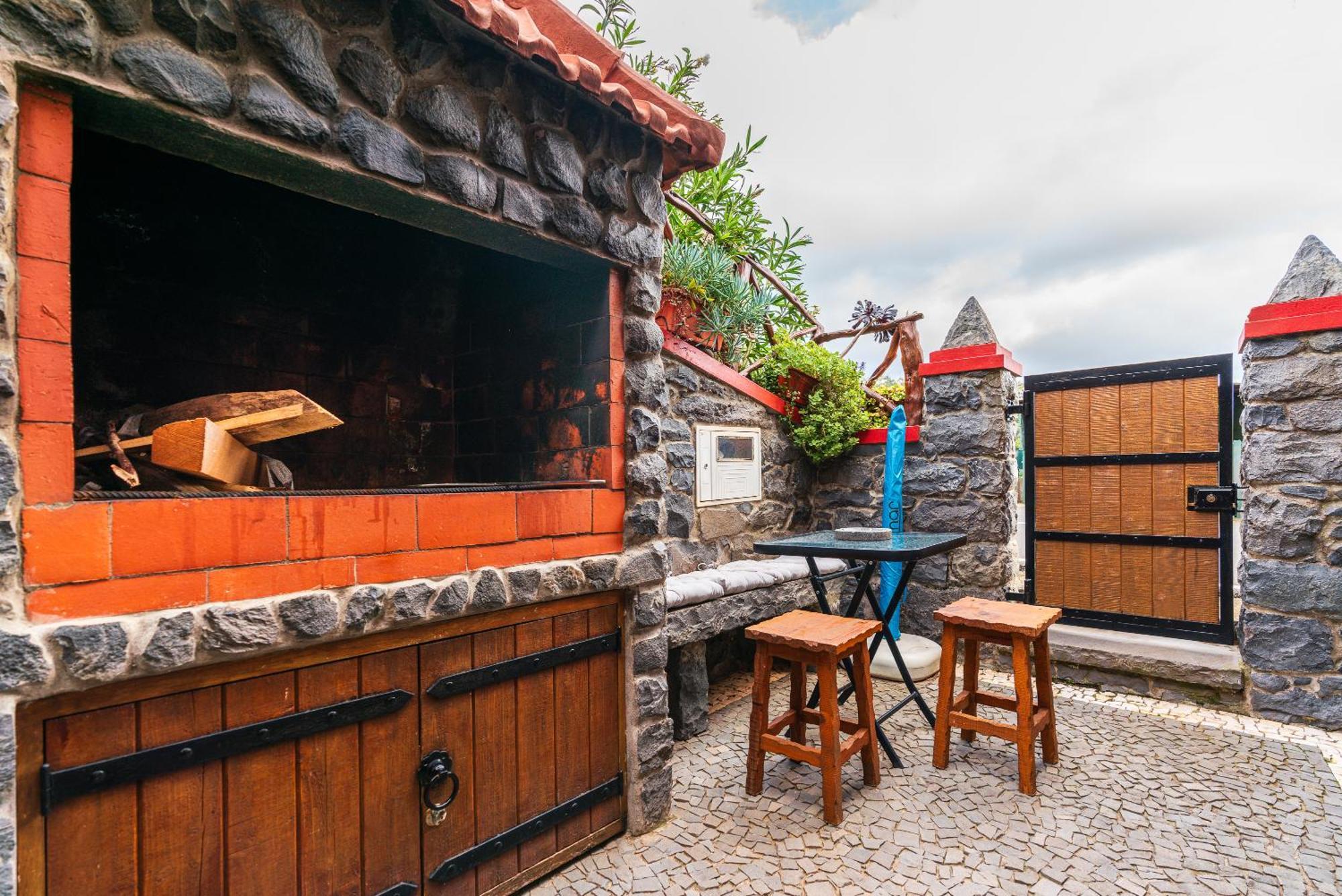 King'S House - Centennial House Ribeira do Raposo Exterior foto